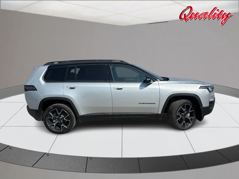 Jeep Cherokee Vehicle Image 02