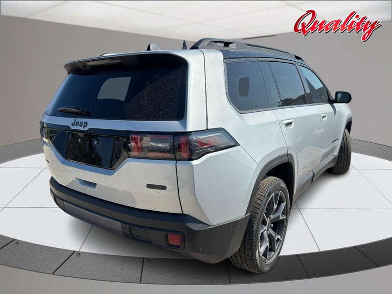 Jeep Cherokee Vehicle Image 03