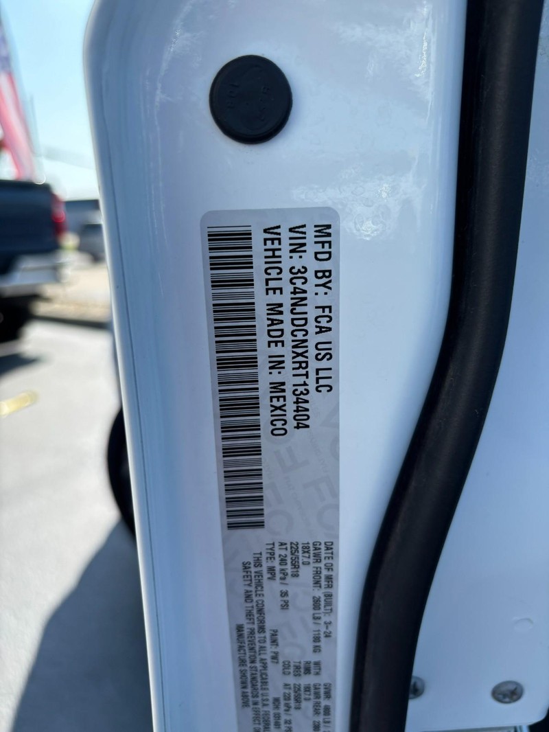 Jeep Compass Vehicle Image 19