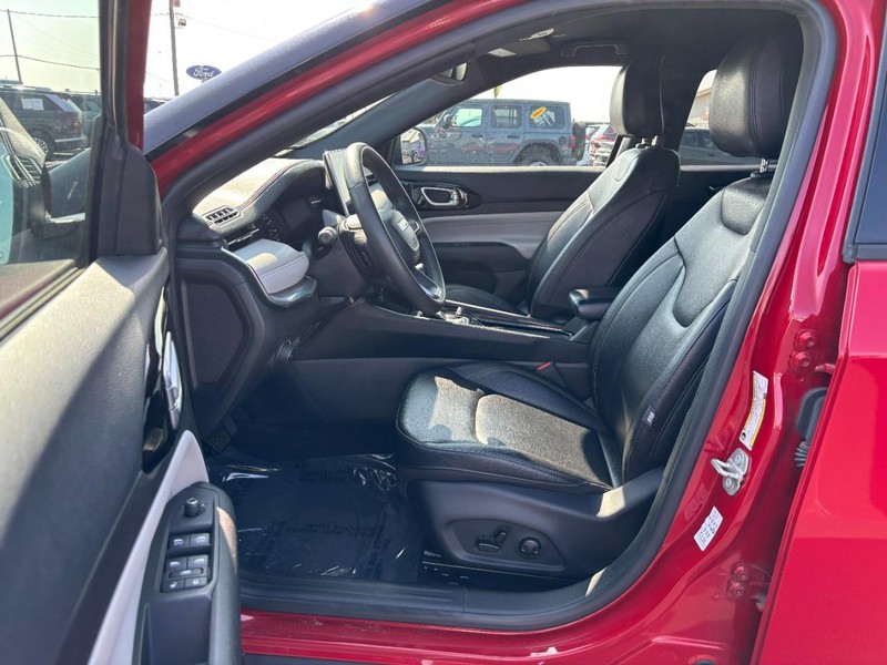 Jeep Compass Vehicle Image 08