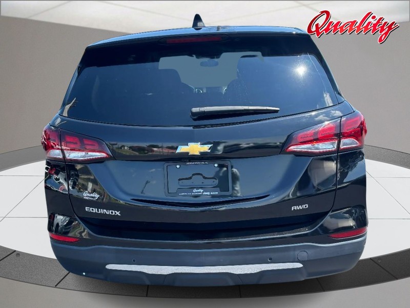 Chevrolet Equinox Vehicle Image 04