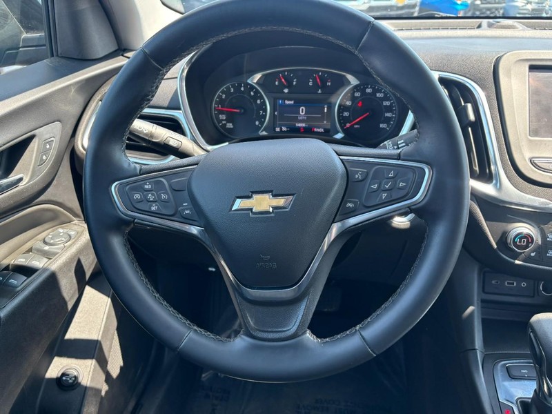 Chevrolet Equinox Vehicle Image 14