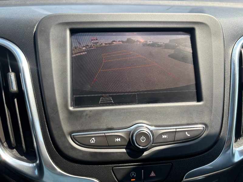 Chevrolet Equinox Vehicle Image 19