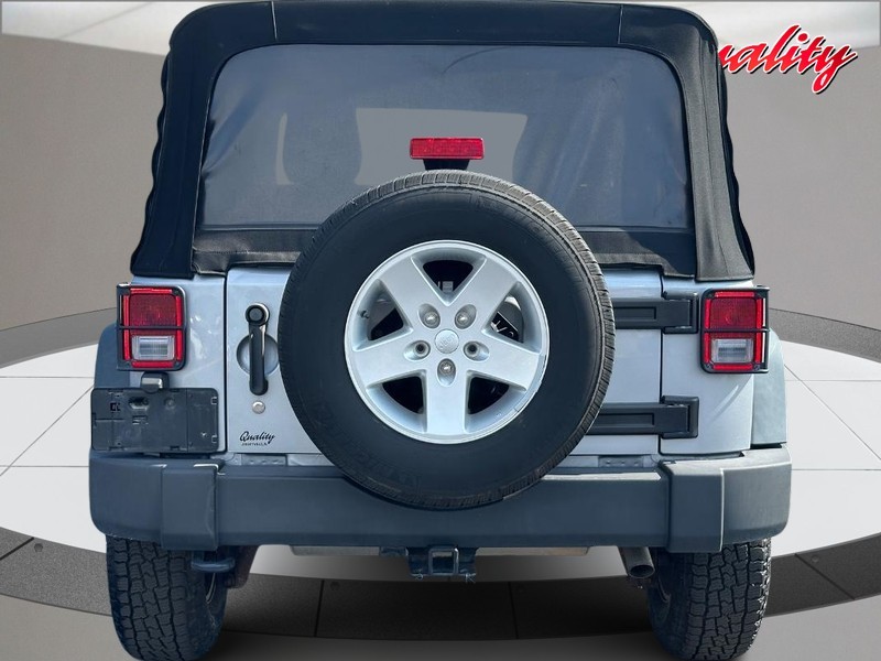Jeep Wrangler Unlimited Vehicle Image 04