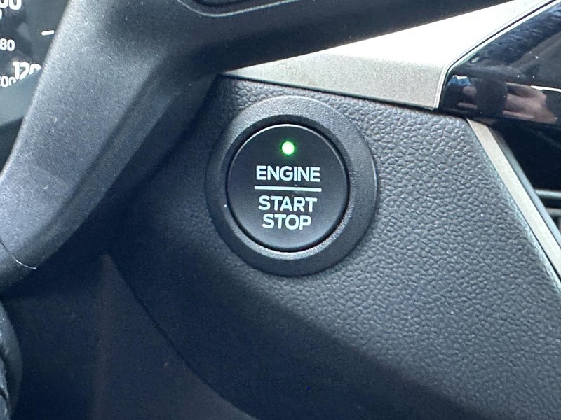 Ford Escape Vehicle Image 17