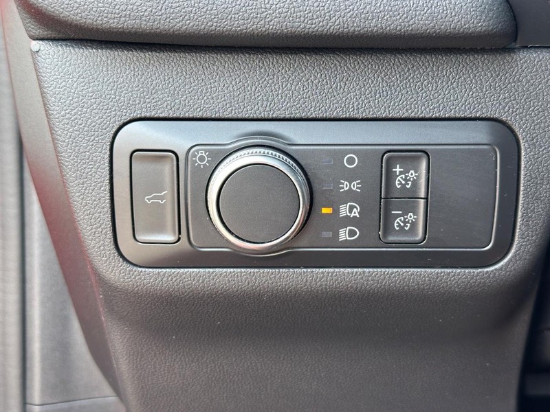 Ford Escape Vehicle Image 24