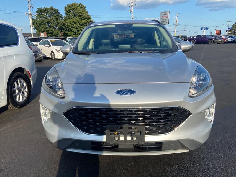 Ford Escape Vehicle Image 02