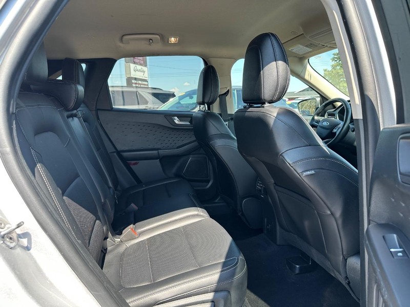 Ford Escape Vehicle Image 11