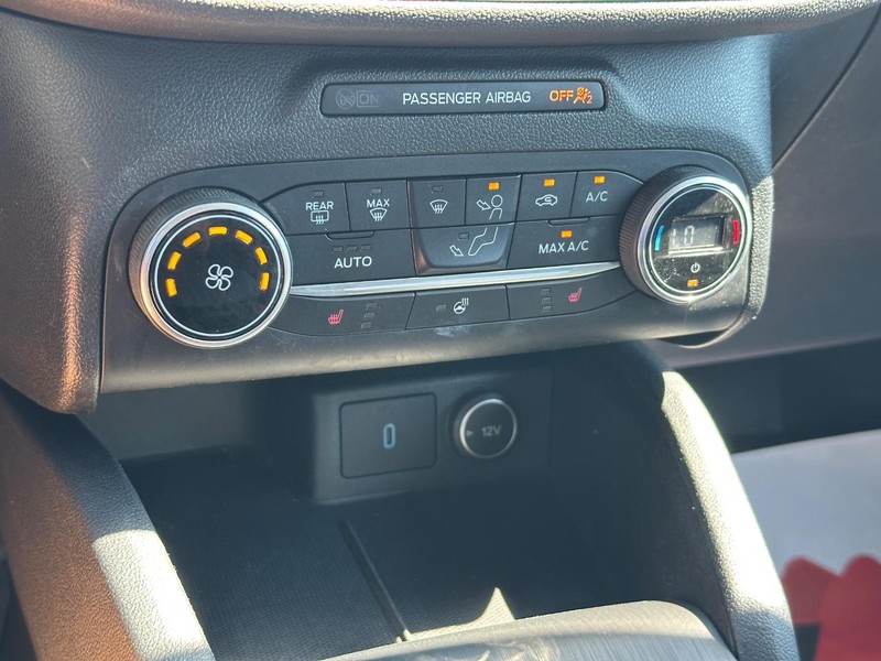 Ford Escape Vehicle Image 19