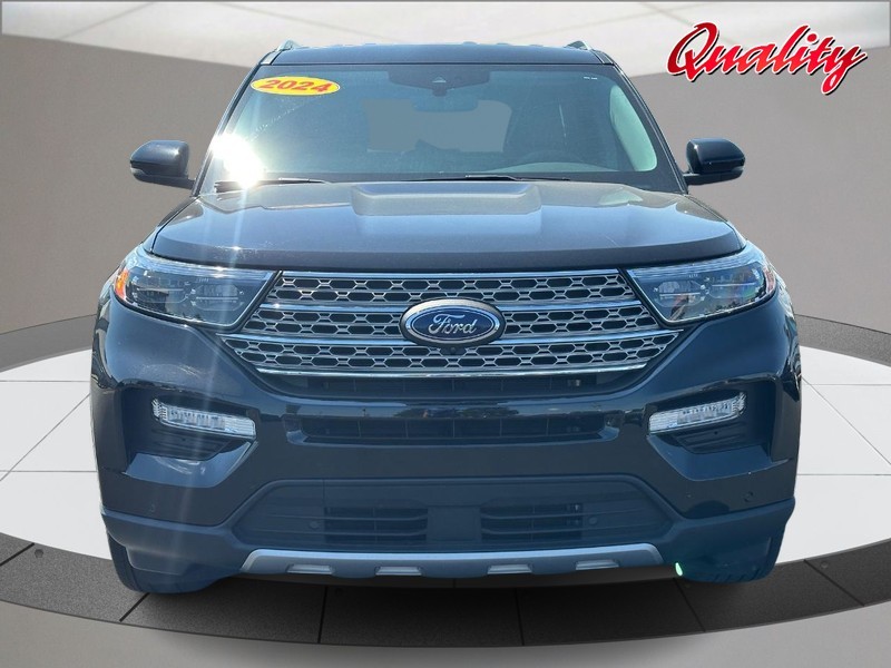 Ford Explorer Vehicle Image 10