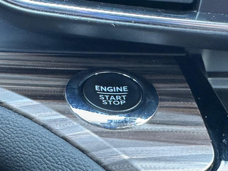Ford Explorer Vehicle Image 18