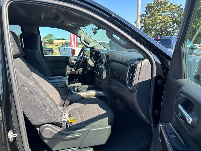 Chevrolet Silverado 1500 Vehicle Image 11