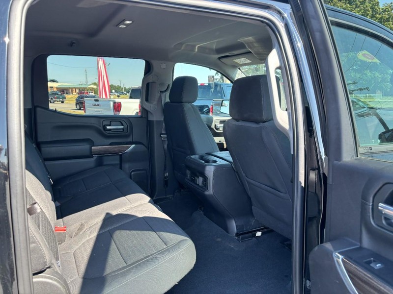 Chevrolet Silverado 1500 Vehicle Image 12