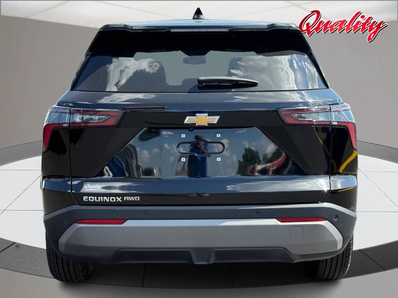 Chevrolet Equinox Vehicle Image 04