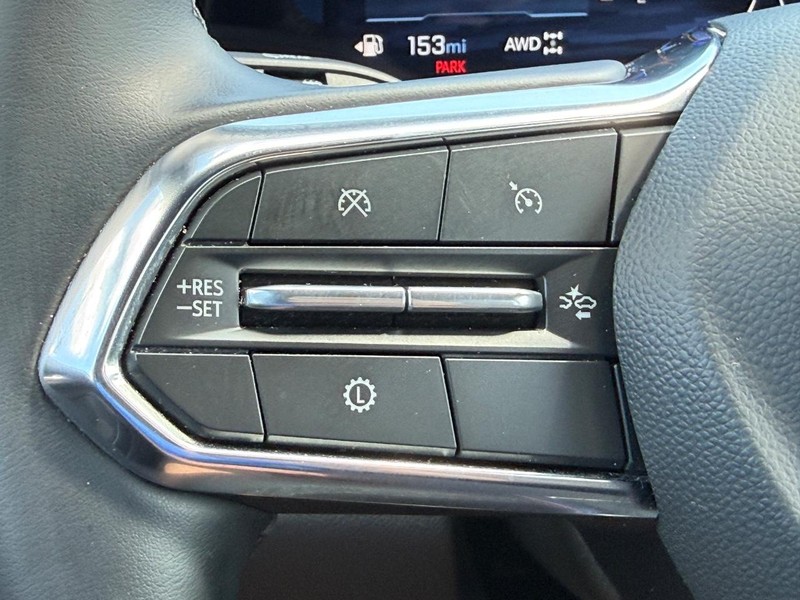 Chevrolet Equinox Vehicle Image 14