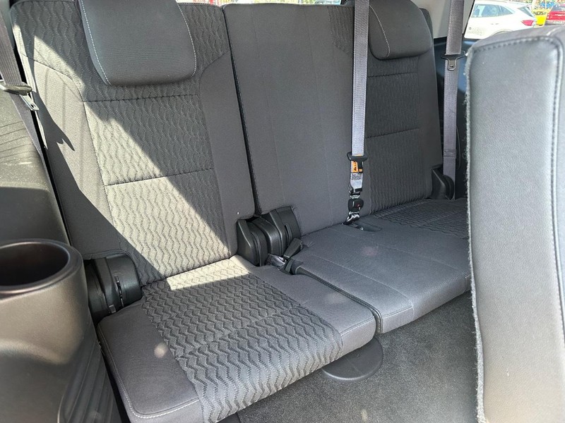 Chevrolet Tahoe Vehicle Image 12