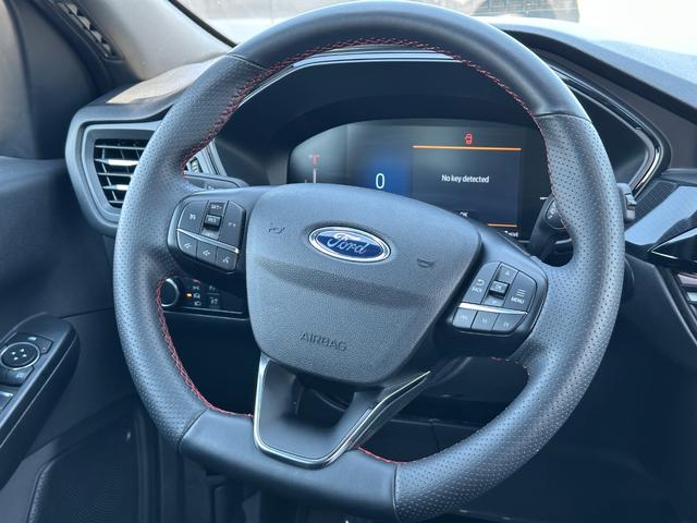 Ford Escape Vehicle Image 13