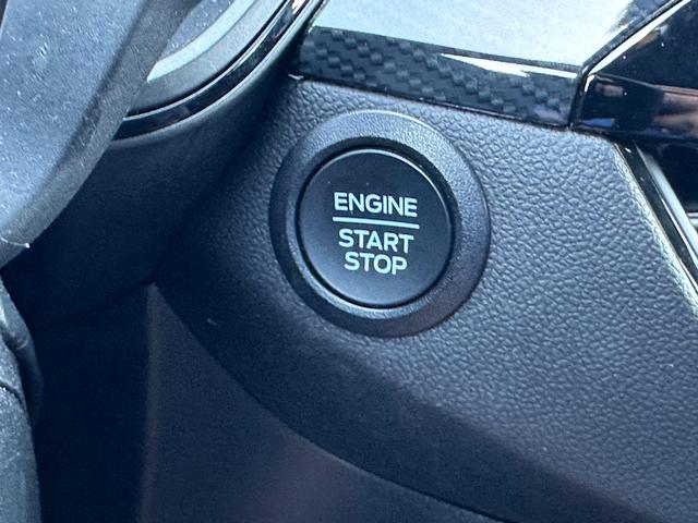 Ford Escape Vehicle Image 16