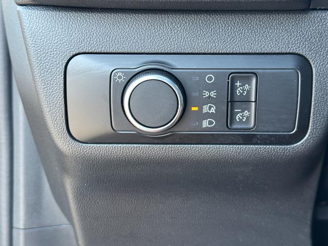 Ford Escape Vehicle Image 23