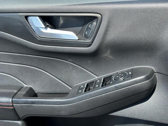 Ford Escape Vehicle Image 24