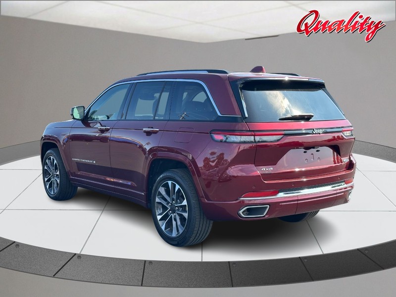 Jeep Grand Cherokee Vehicle Image 05