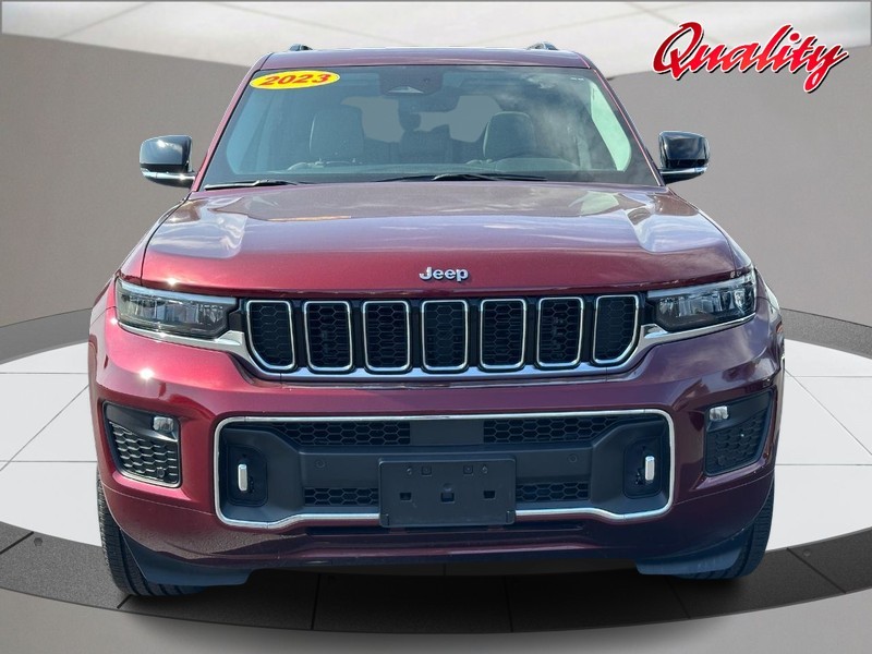 Jeep Grand Cherokee Vehicle Image 10