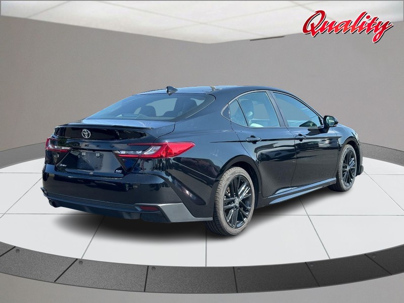 Toyota Camry Vehicle Image 03