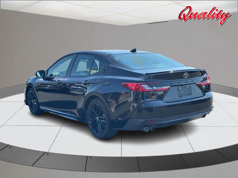 Toyota Camry Vehicle Image 05