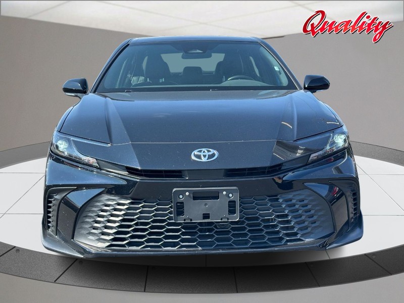 Toyota Camry Vehicle Image 10