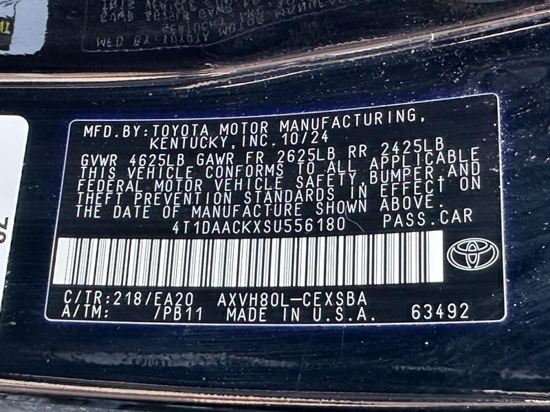 Toyota Camry Vehicle Image 26