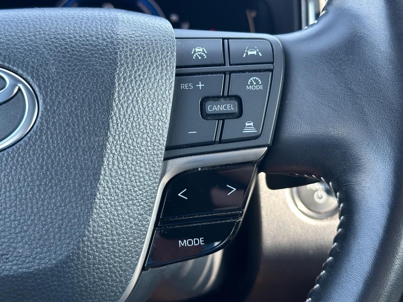 Toyota Camry Vehicle Image 15