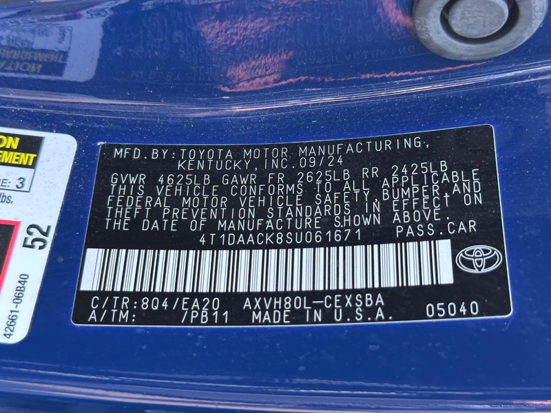 Toyota Camry Vehicle Image 26