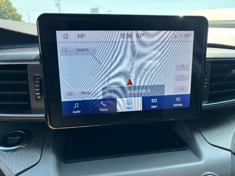 Ford Explorer Vehicle Image 19