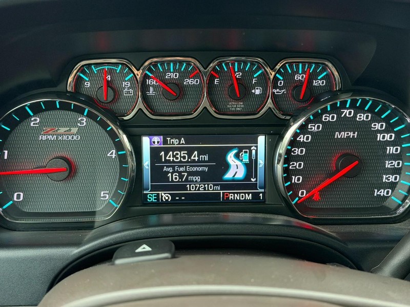 Chevrolet Silverado 2500HD Built After Aug 14 Vehicle Image 20