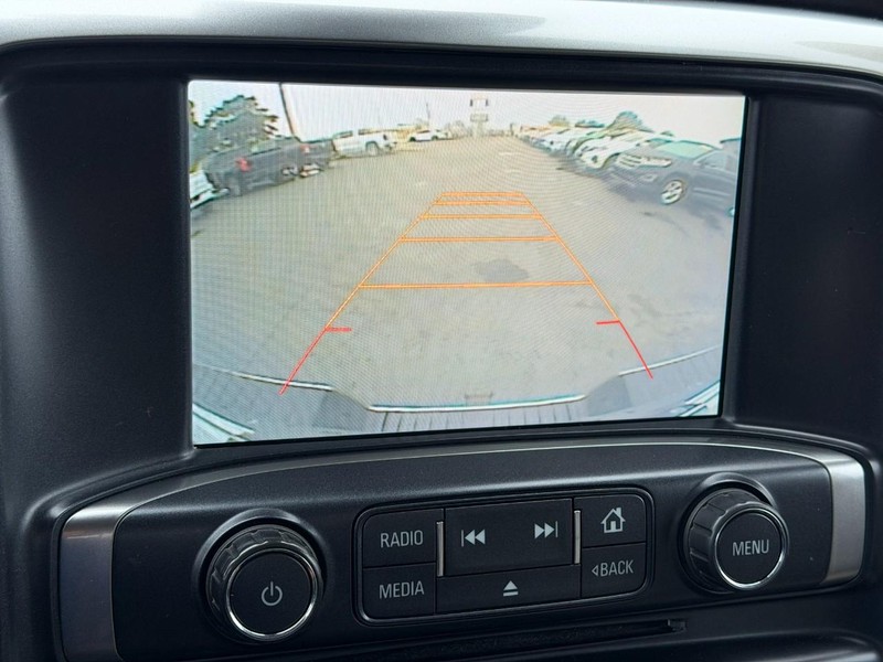 Chevrolet Silverado 2500HD Built After Aug 14 Vehicle Image 22