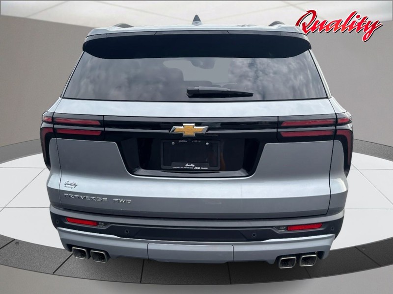 Chevrolet Traverse Vehicle Full-screen Gallery Image 04
