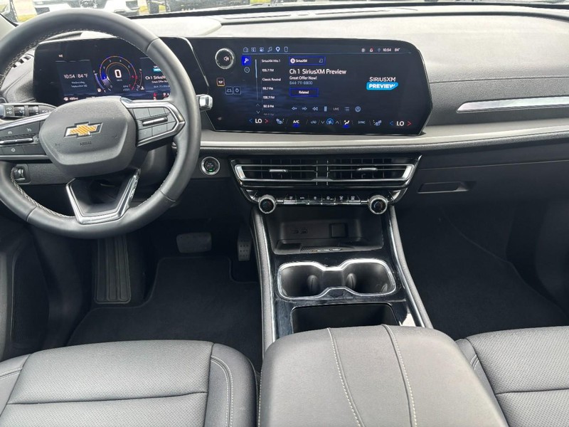 Chevrolet Traverse Vehicle Full-screen Gallery Image 13