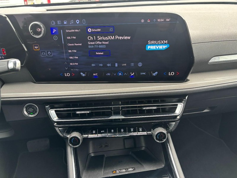Chevrolet Traverse Vehicle Full-screen Gallery Image 15