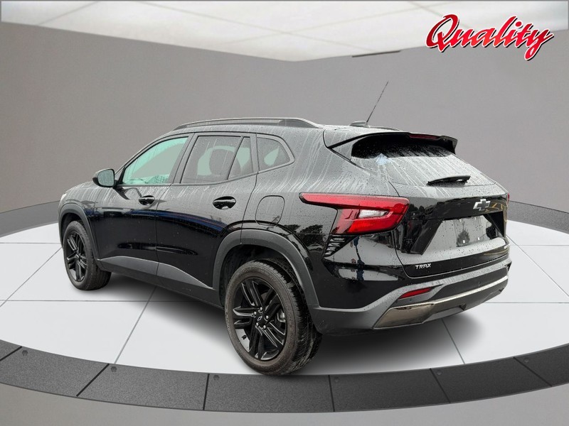 Chevrolet Trax Vehicle Full-screen Gallery Image 05