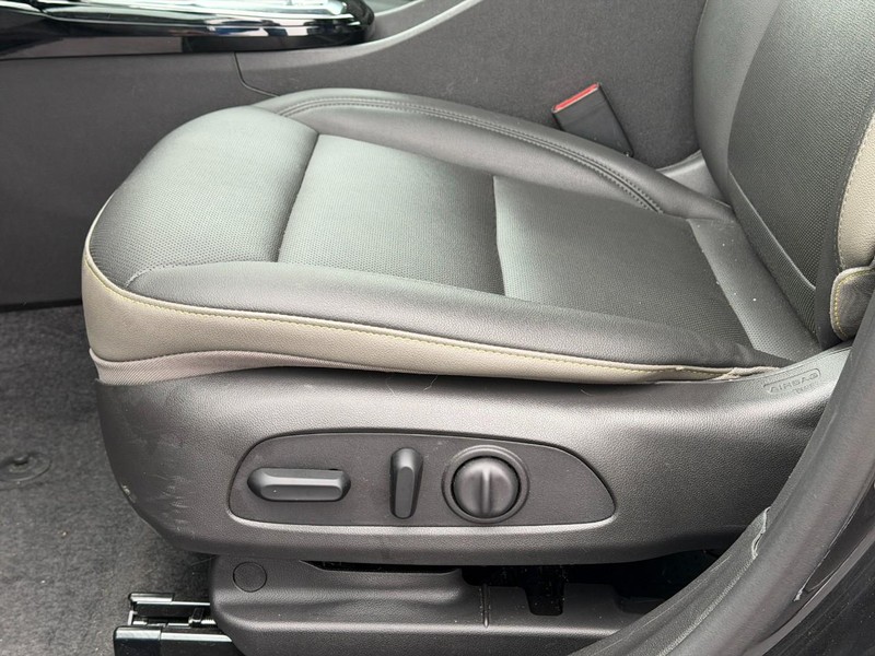 Chevrolet Trax Vehicle Full-screen Gallery Image 16