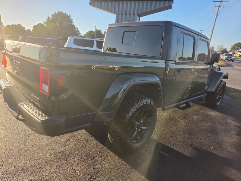 Jeep Gladiator Vehicle Image 05