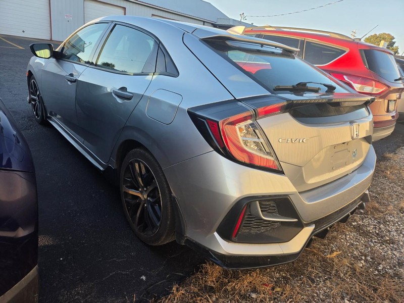 Honda Civic Hatchback Vehicle Image 04