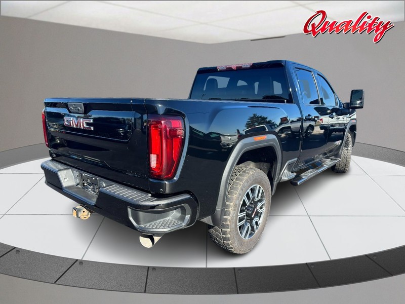 GMC Sierra 2500HD Vehicle Image 03
