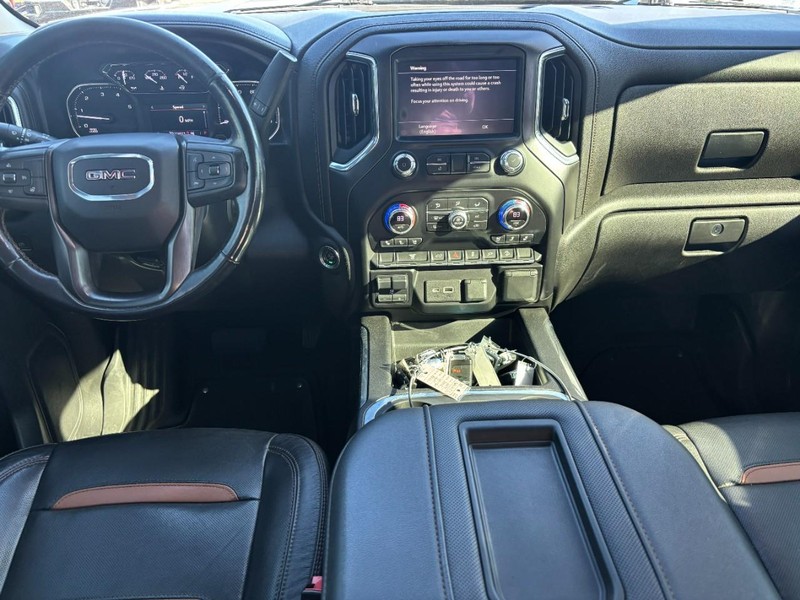 GMC Sierra 2500HD Vehicle Image 13