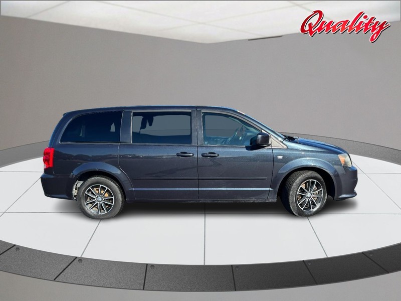 Dodge Grand Caravan Vehicle Image 02