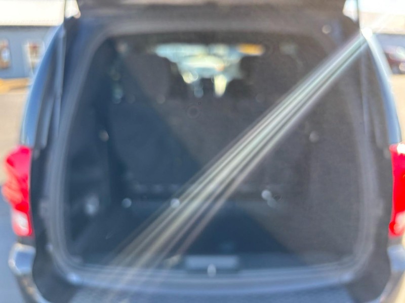Dodge Grand Caravan Vehicle Image 06