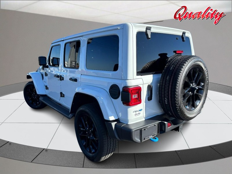 Jeep Wrangler 4xe Vehicle Image 05