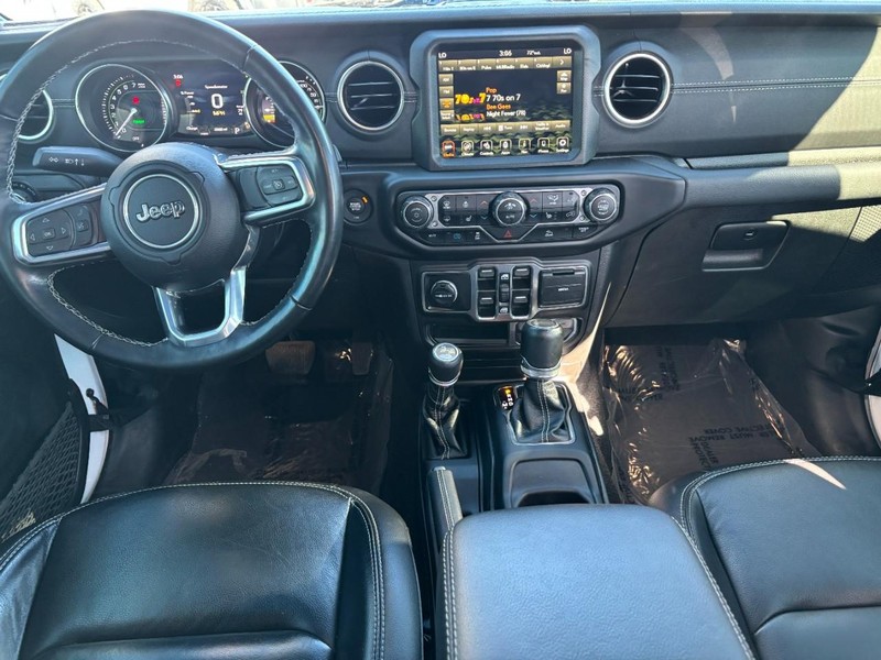 Jeep Wrangler 4xe Vehicle Image 13