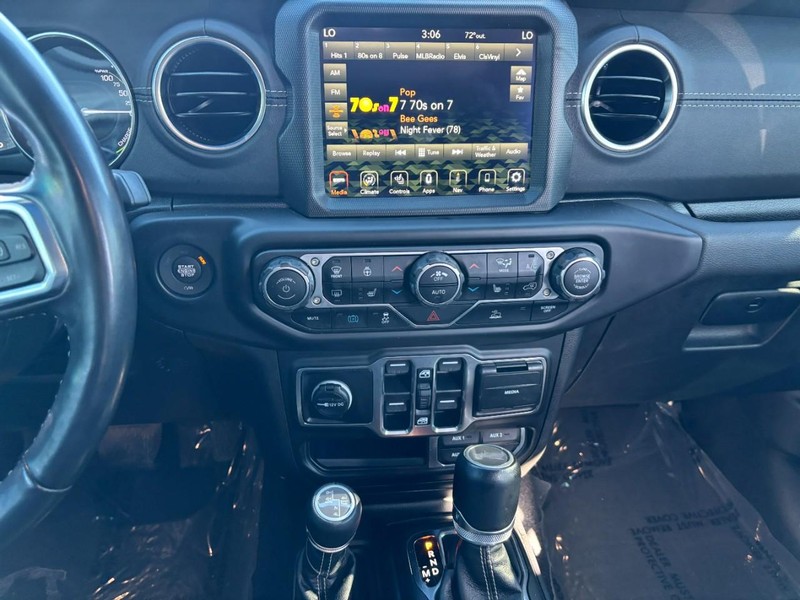 Jeep Wrangler 4xe Vehicle Image 15