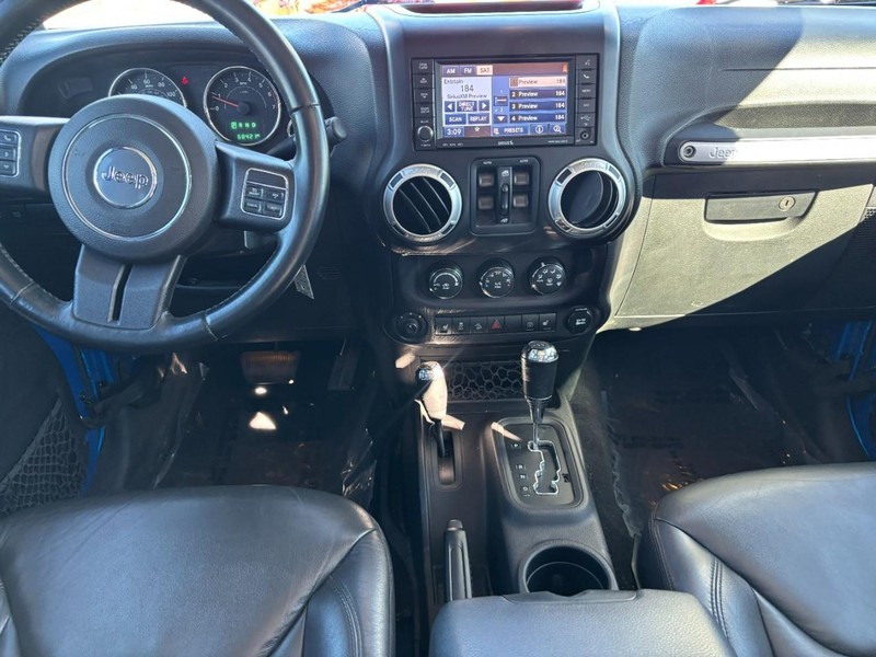 Jeep Wrangler Unlimited Vehicle Image 13